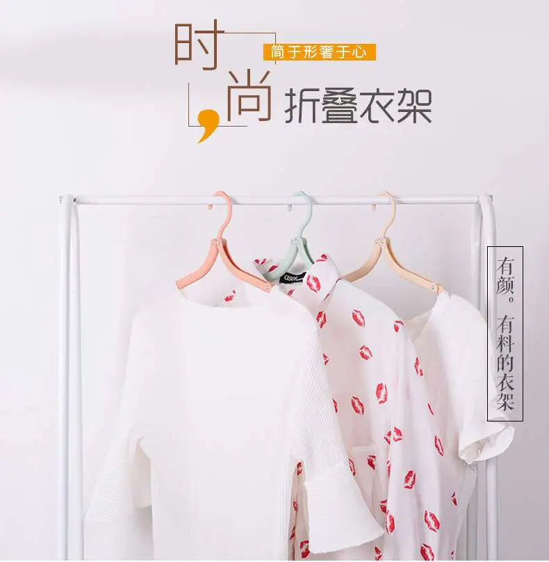 1PSC Travel Folding Coat Ranger Travel hotels always have a windbreaker rack for portable non-slip clothes and a drying hanger