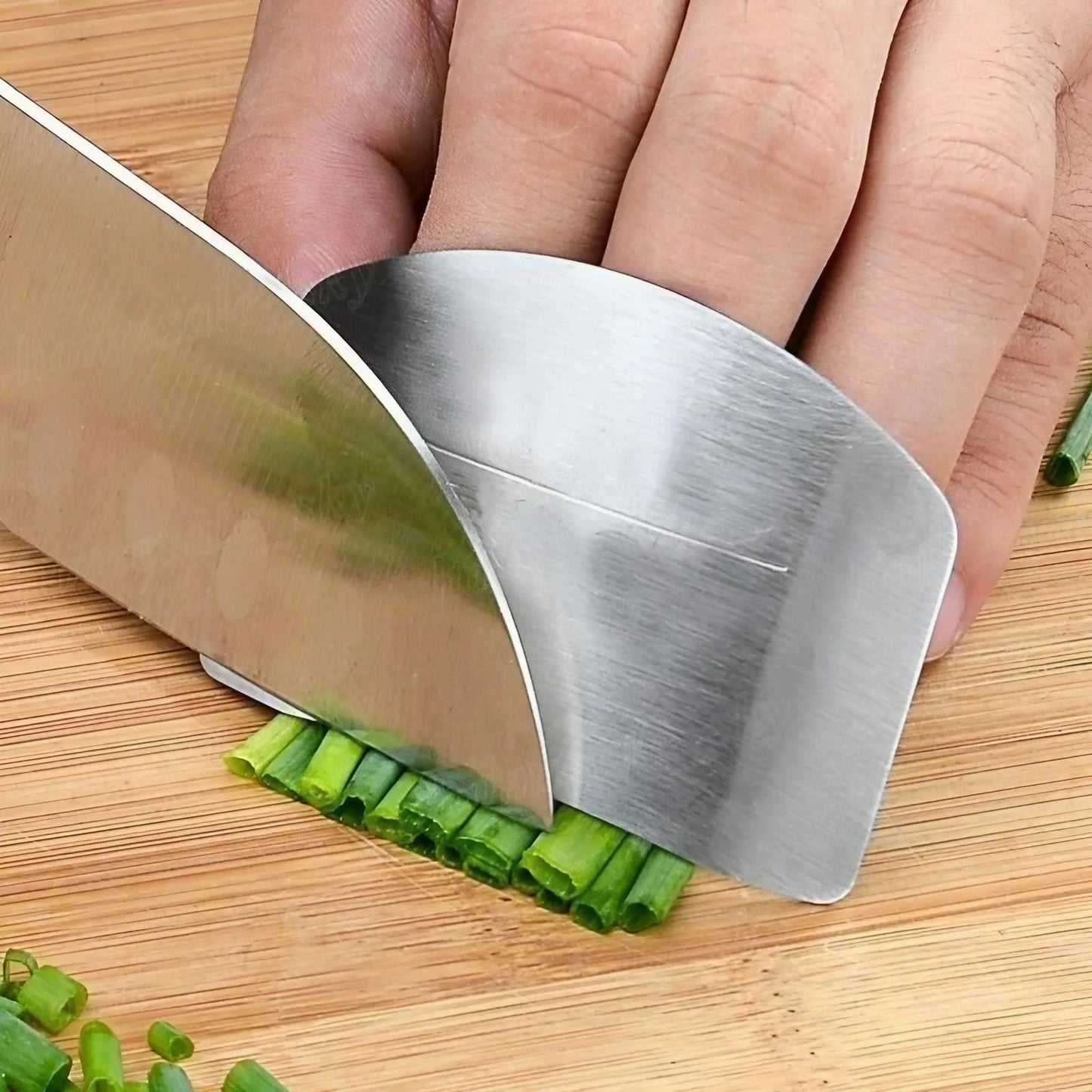 Stainless Steel Finger Guard Finger Hand Cut Hand Protector Knife Cut Finger Protection Tool Kitchen Knives & Accessories 1PC